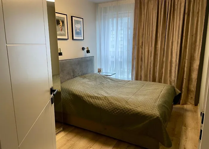 דירה Uroczy 38 M2 Tychy, Slaskie Ogrody *